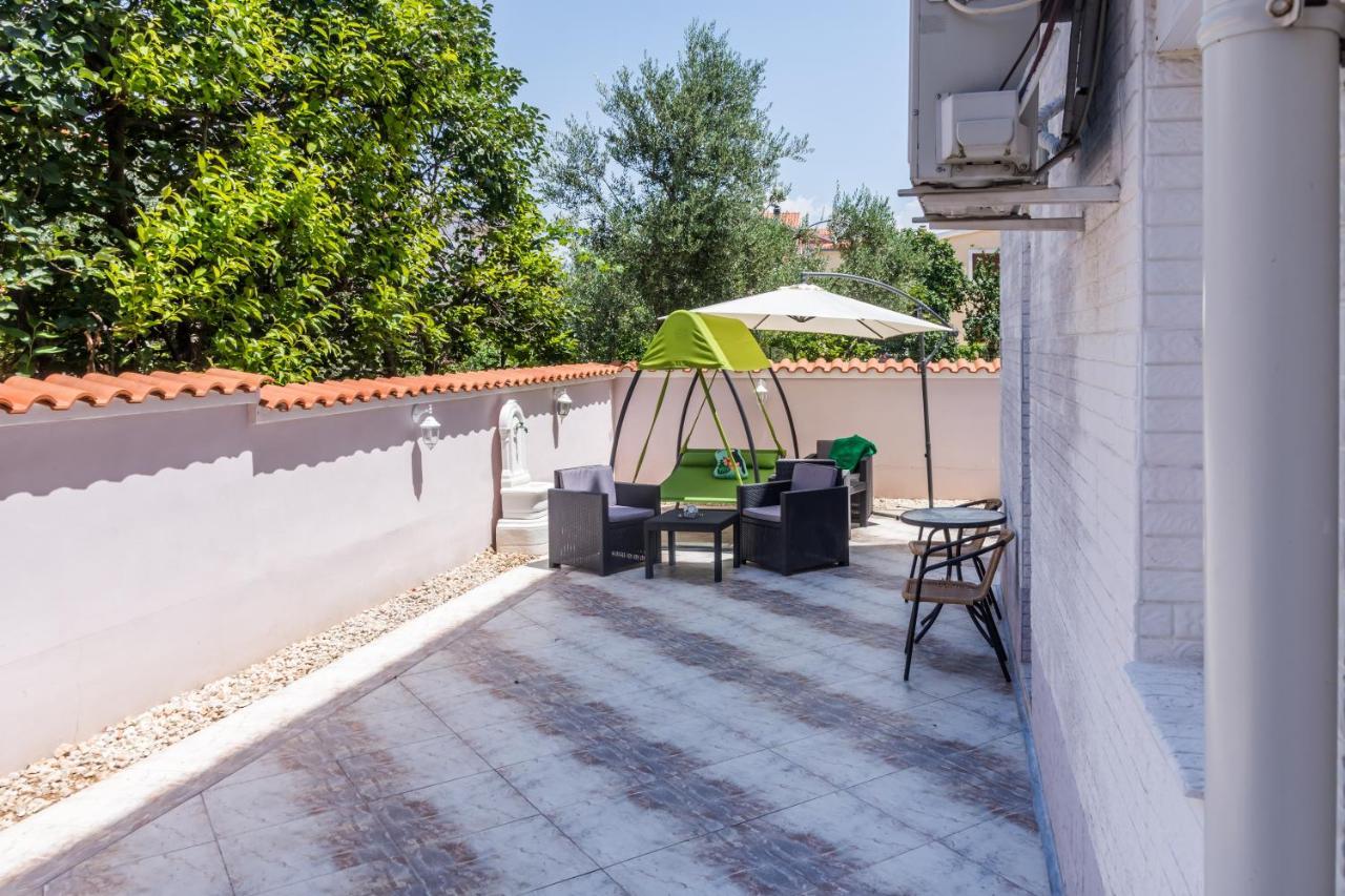 Apartments Dovana Kastela Bagian luar foto