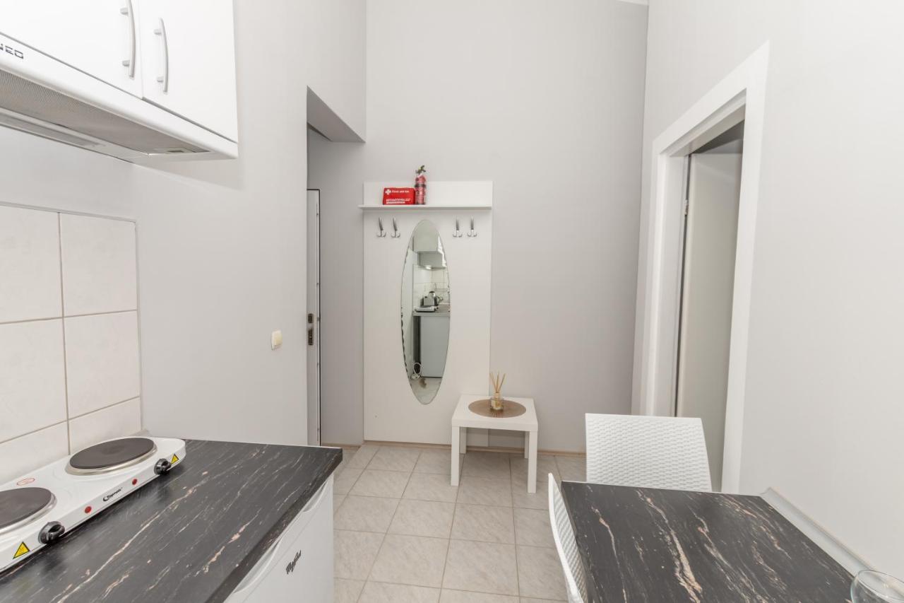 Apartments Dovana Kastela Bagian luar foto