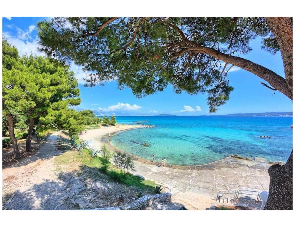Apartments Dovana Kastela Bagian luar foto