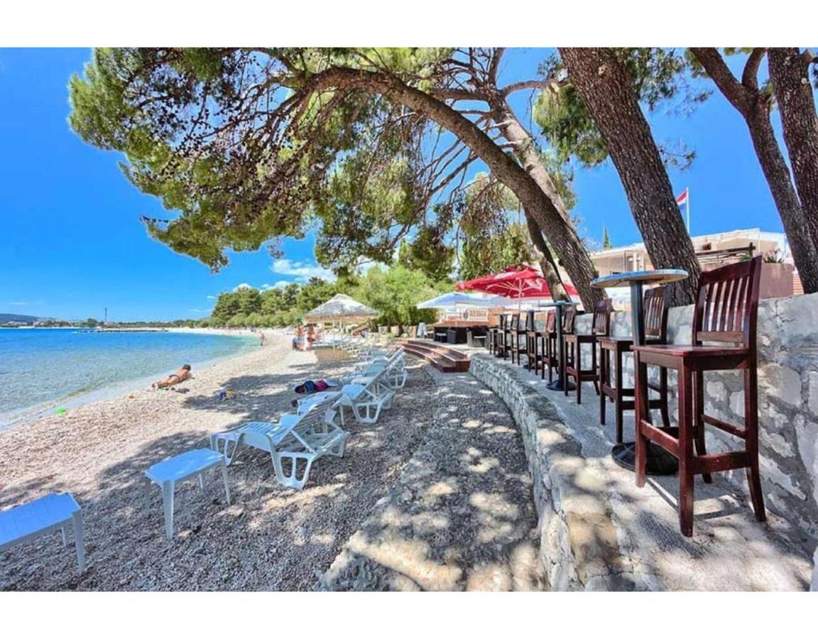 Apartments Dovana Kastela Bagian luar foto